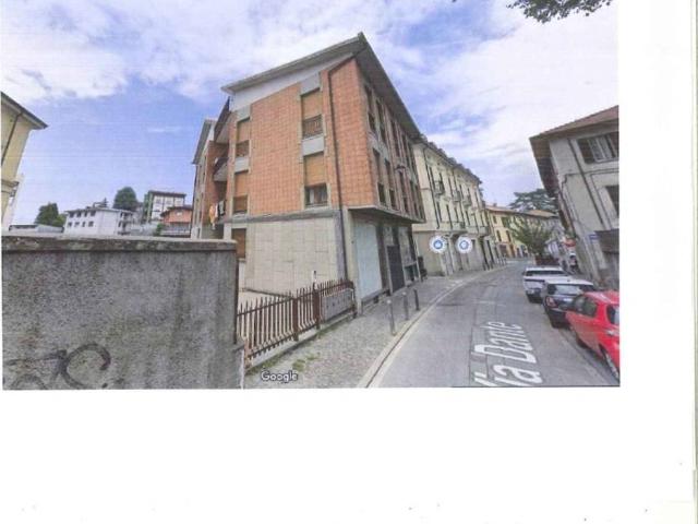 Villa Indipendente in vendita a Villaggio Trieste, Cantù