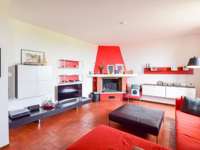 Villa Indipendente in vendita a Villaggio Trieste, Cantù