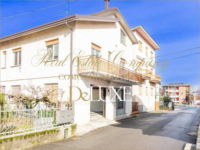 Villa Indipendente in vendita a Villaggio Trieste, Cantù