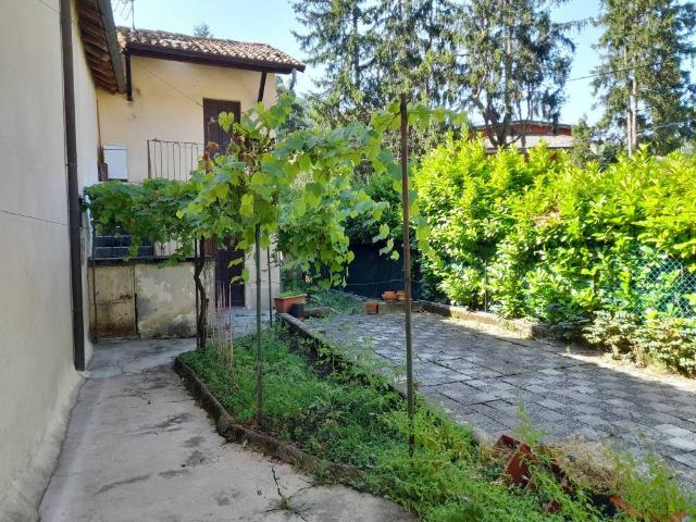Villa Indipendente in vendita a Castello, Canzo