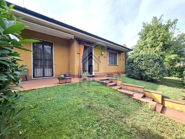 Villa Indipendente in vendita a Caorso, Reggio Emilia