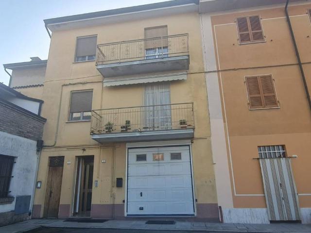 Villa Indipendente in vendita a Caorso, Reggio Emilia