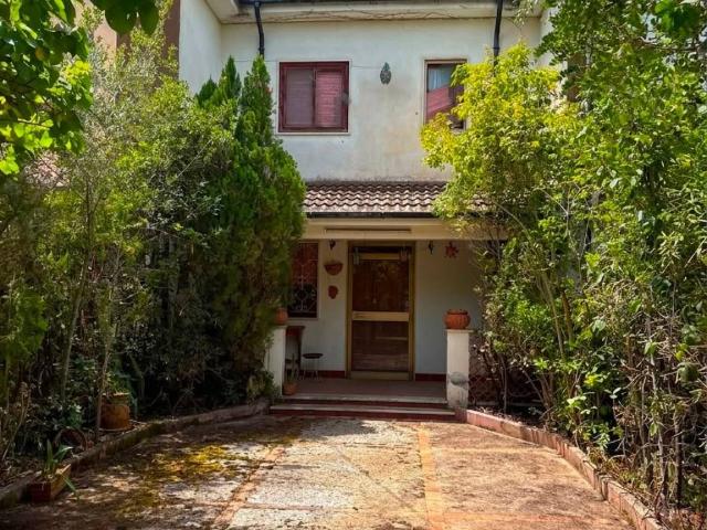 Villa Indipendente in vendita a Capaccio, Campania