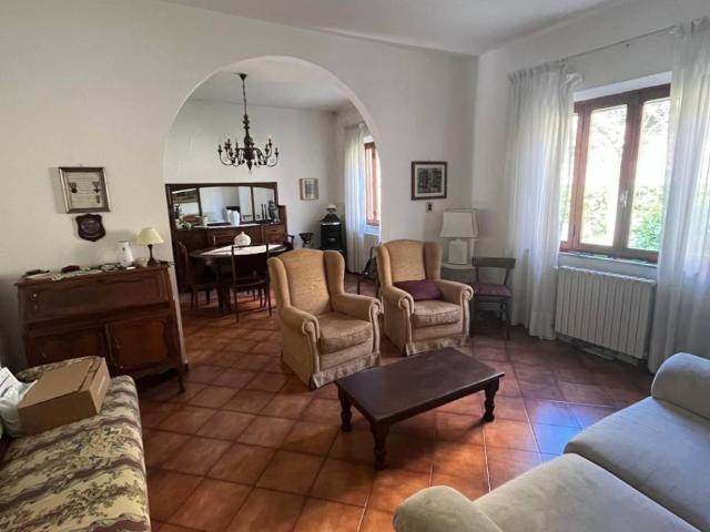 Villa Indipendente in vendita a San Pietro Belvedere, Toscana