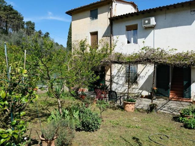 Villa Indipendente in vendita a Coselli, Capannori