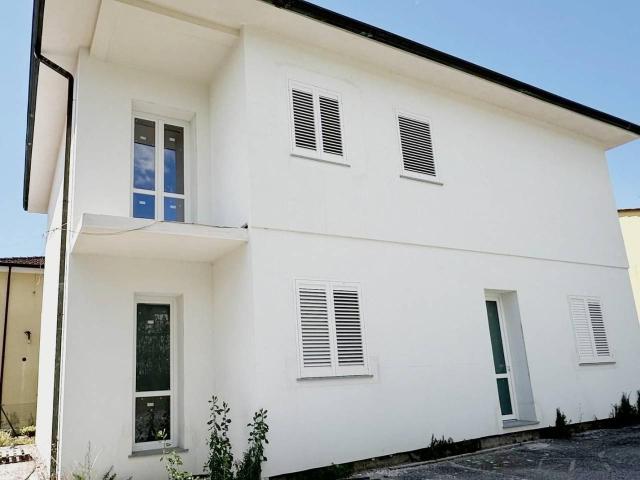 Villa Indipendente in vendita a Capannori, Toscana