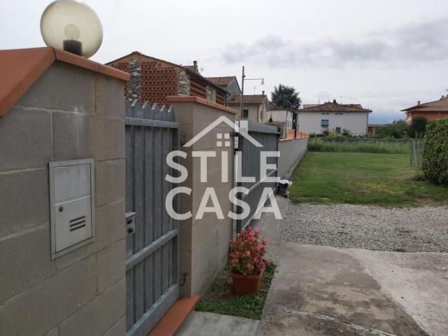 Villa Indipendente in vendita a Capannori, Toscana