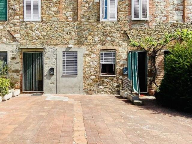 Villa Indipendente in vendita a Capannori, Toscana