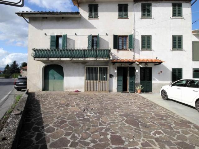 Villa Indipendente in vendita a Capannori, Toscana