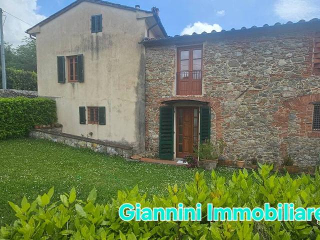 Villa Indipendente in vendita a San Colombano, Capannori