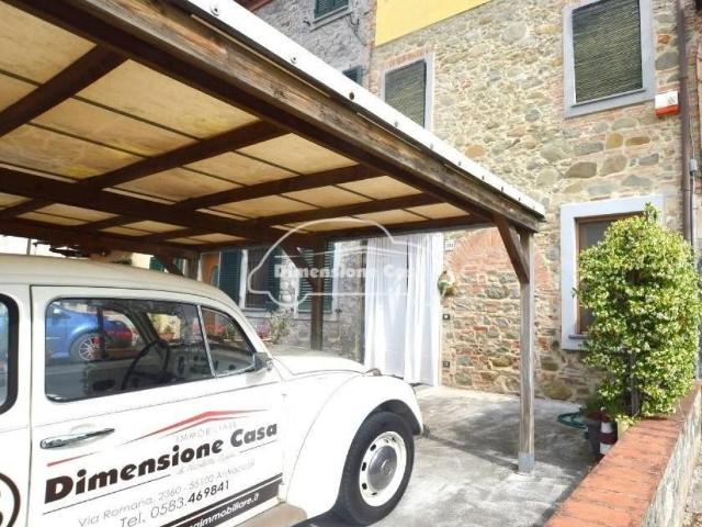 Villa Indipendente in vendita a Capannori, Toscana