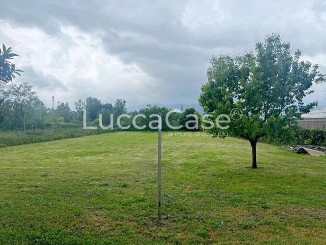 Villa Indipendente in vendita a Tassignano, Capannori