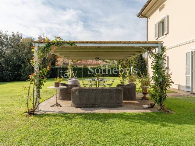 Villa Indipendente in vendita a Camigliano, Capannori