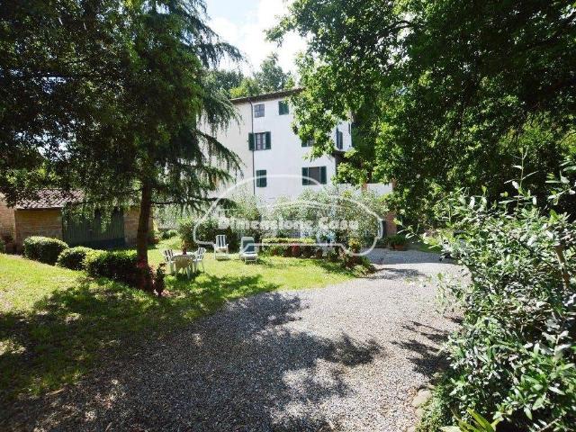 Villa Indipendente in vendita a Capannori, Toscana