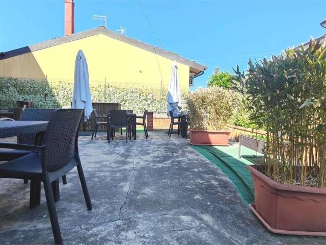Villa Indipendente in vendita a Capannori, Toscana