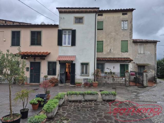 Villa Indipendente in vendita a Capannori, Toscana