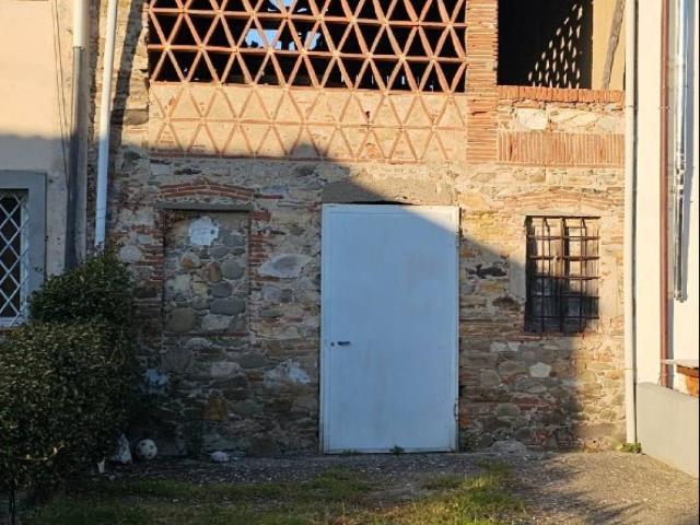 Villa Indipendente in vendita a Capannori, Toscana