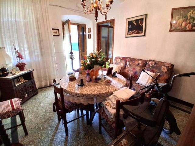 Villa Indipendente in vendita a San Colombano, Capannori