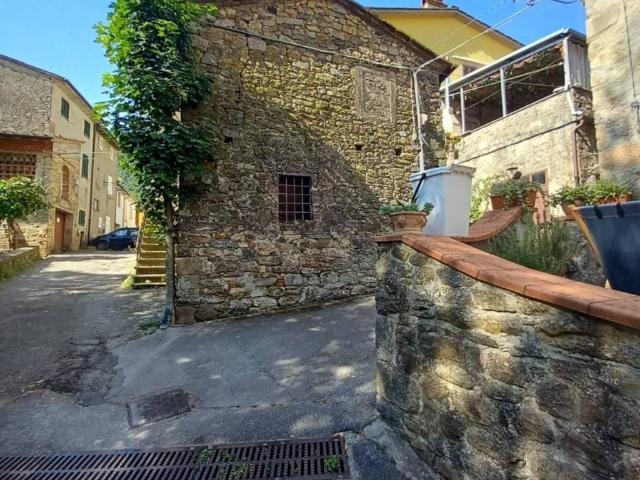 Villa Indipendente in vendita a Capannori, Toscana