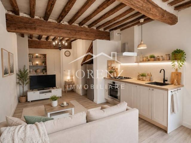 Villa Indipendente in vendita a Parezzana, Capannori