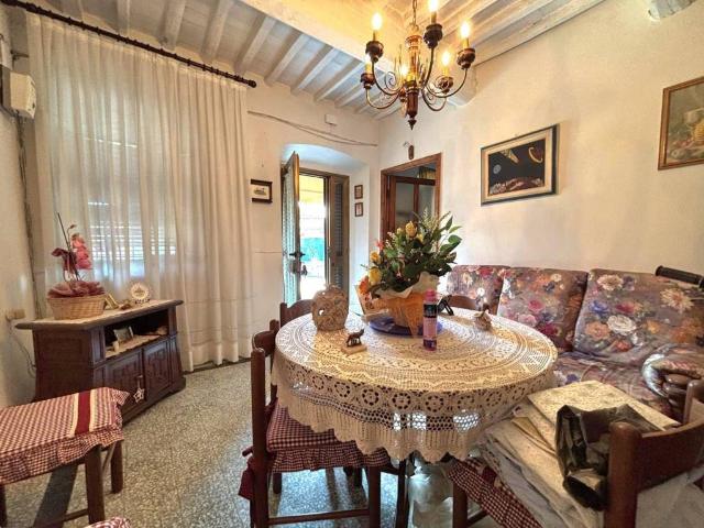 Villa Indipendente in vendita a San Colombano, Capannori