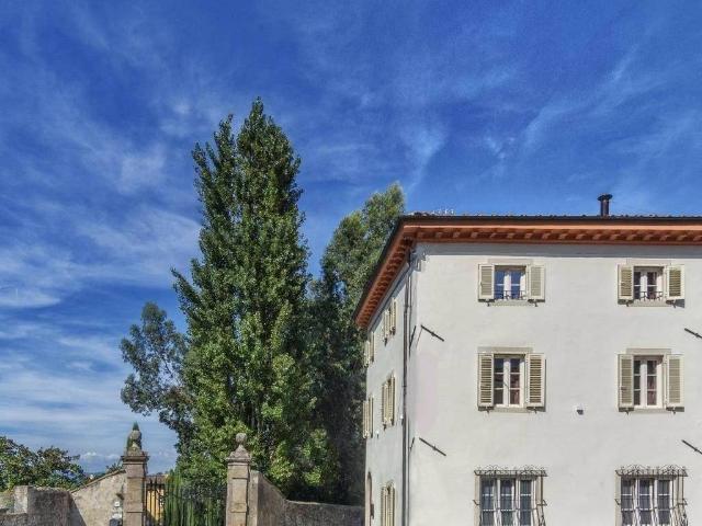Villa Indipendente in vendita a Capannori, Toscana