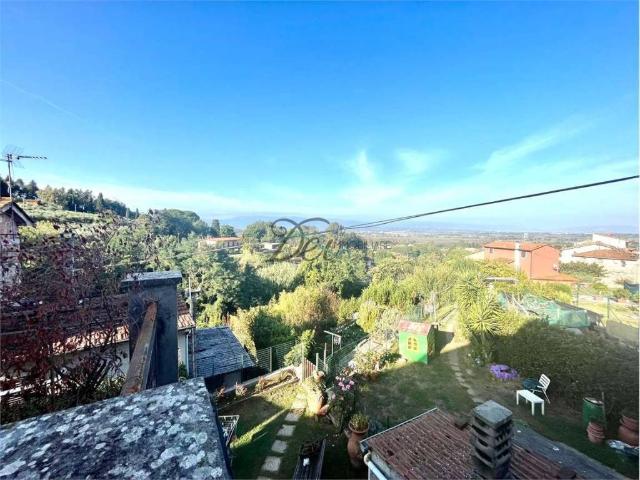 Villa Indipendente in vendita a Capannori, Toscana