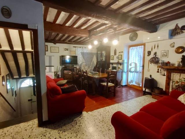 Villa Indipendente in vendita a Capannori, Toscana