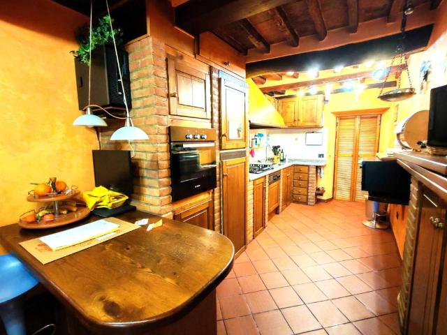 Villa Indipendente in vendita a Santa Margherita, Capannori