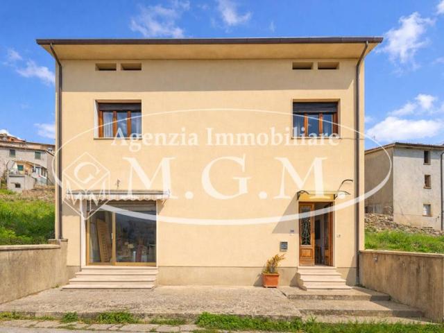 Villa Indipendente in vendita a Colle di Compito, Capannori