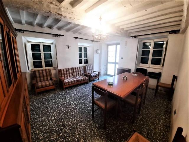 Villa Indipendente in vendita a Tofori, Capannori