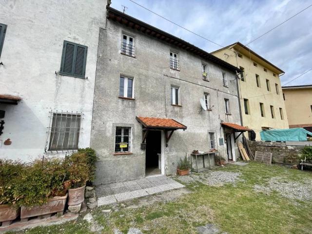 Villa Indipendente in vendita a Capannori, Toscana