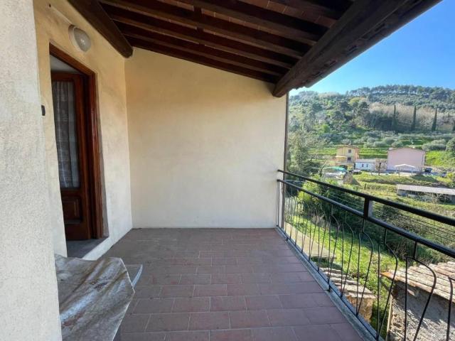 Villa Indipendente in vendita a Capannori, Toscana