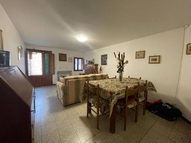 Villa Indipendente in vendita a Capannori, Toscana