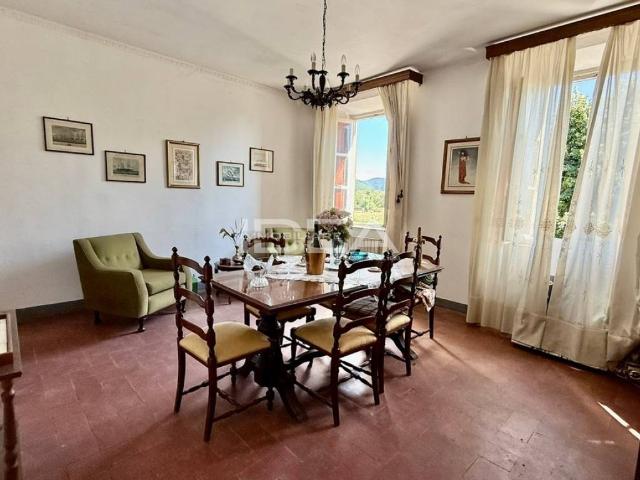 Villa Indipendente in vendita a Verciano, Capannori