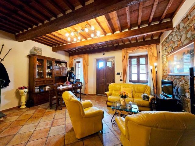 Villa Indipendente in vendita a Capannori, Toscana