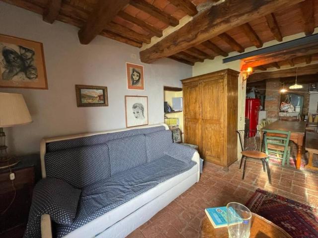 Villa Indipendente in vendita a Castelvecchio di Compito, Capannori