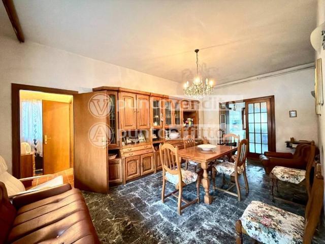 Villa Indipendente in vendita a Capannori, Toscana