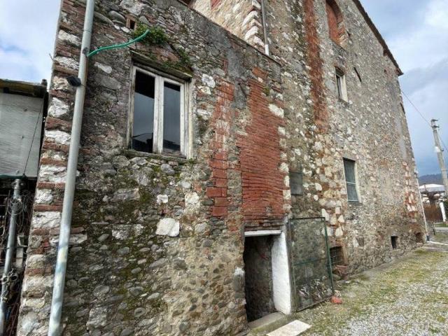 Villa Indipendente in vendita a Capannori, Toscana