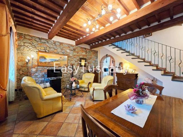 Villa Indipendente in vendita a Capannori, Toscana