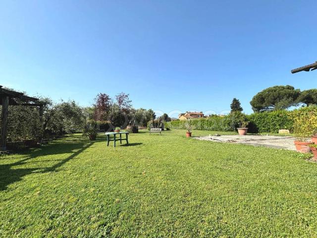 Villa Indipendente in vendita a Capannori, Toscana