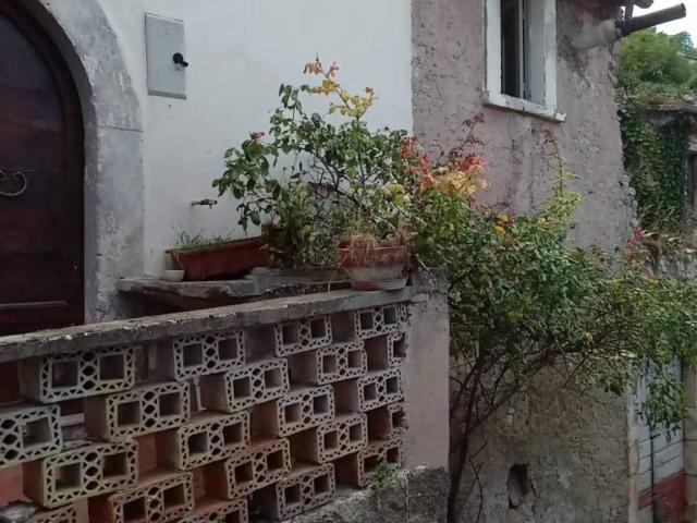 Villa Indipendente in vendita a Capestrano, Abruzzo