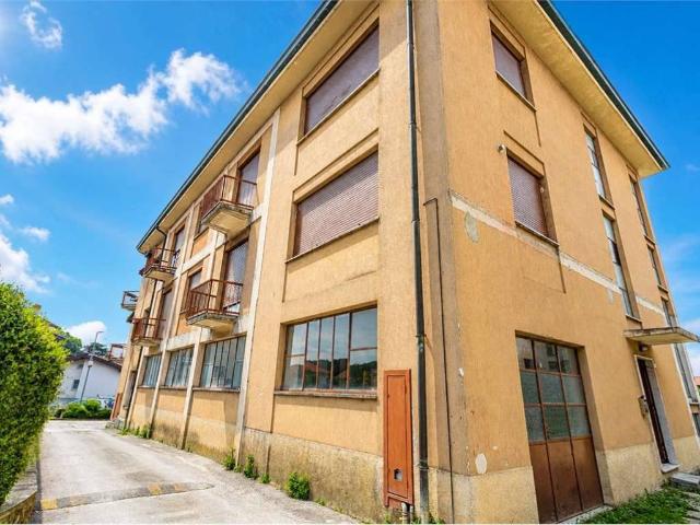 Villa Indipendente in vendita a Capiago Intimiano, Lombardia