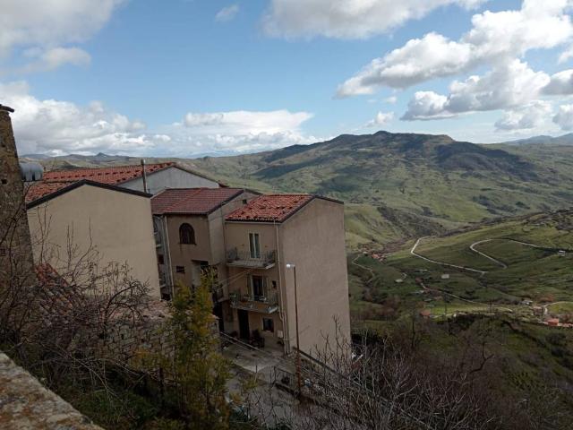 Villa Indipendente in vendita a Capizzi, Sicilia