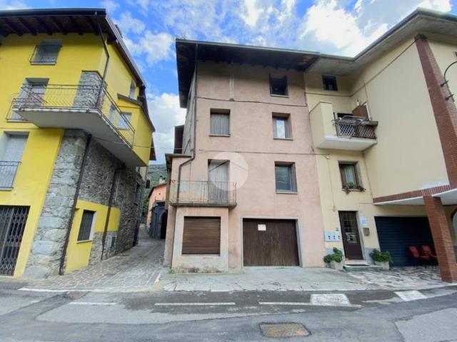 Villa Indipendente in vendita a Réla, Capo di Ponte