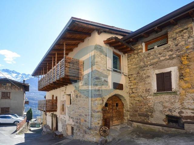 Villa Indipendente in vendita a Comunità montana della valle Camonica, Capo Di Ponte