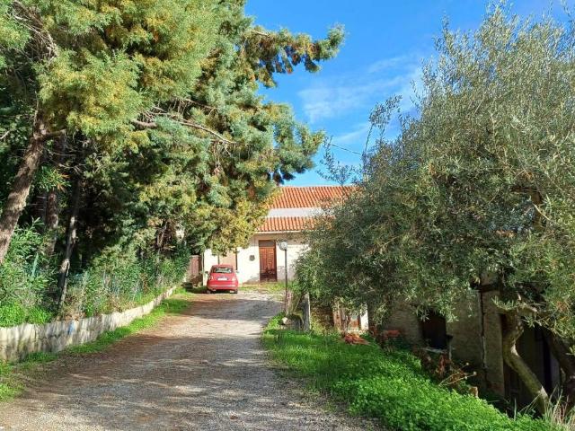 Villa Indipendente in vendita a San Martino, Capo D'orlando