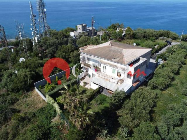 Villa Indipendente in vendita a San Martino, Capo D'orlando