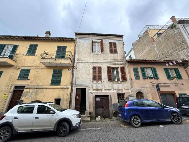 Villa Indipendente in vendita a Capodimonte, Lazio