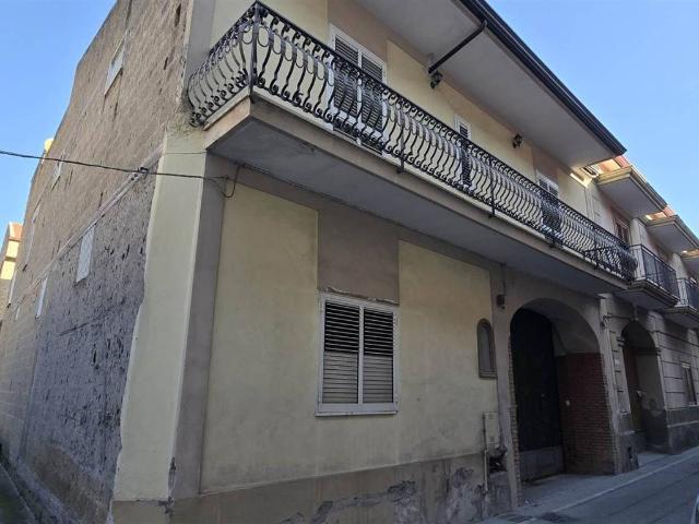 Villa Indipendente in vendita a Capodrise, Campania
